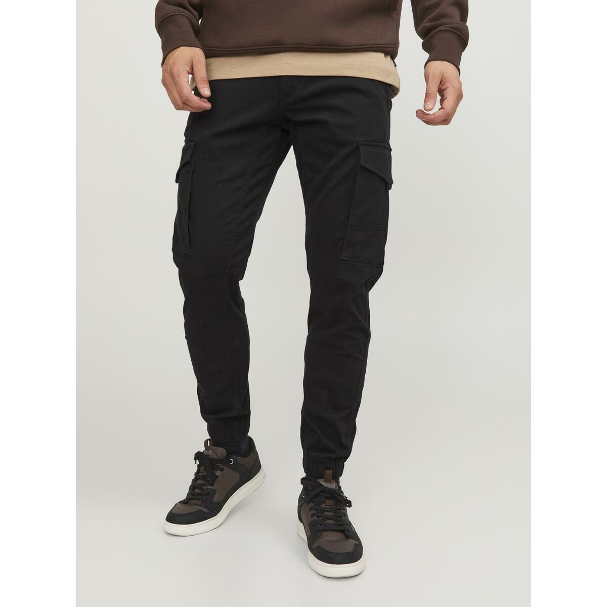 Trousers Jack & Jones JPSTPAUL JJFLAKE CARGO NOOS 12139912 Black - Urbantrek